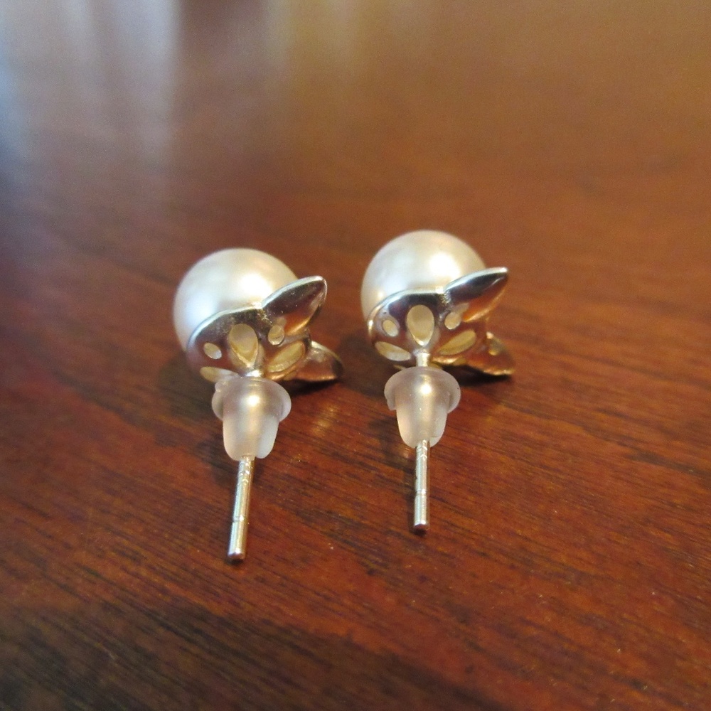 New Kitty Cat Silver Pearl Earrings NWOT - Picture 2 of 5
